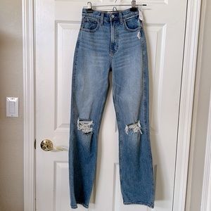 Abercrombie and Fitch 90s Relaxed Ultra High Rise Jeans Size 24